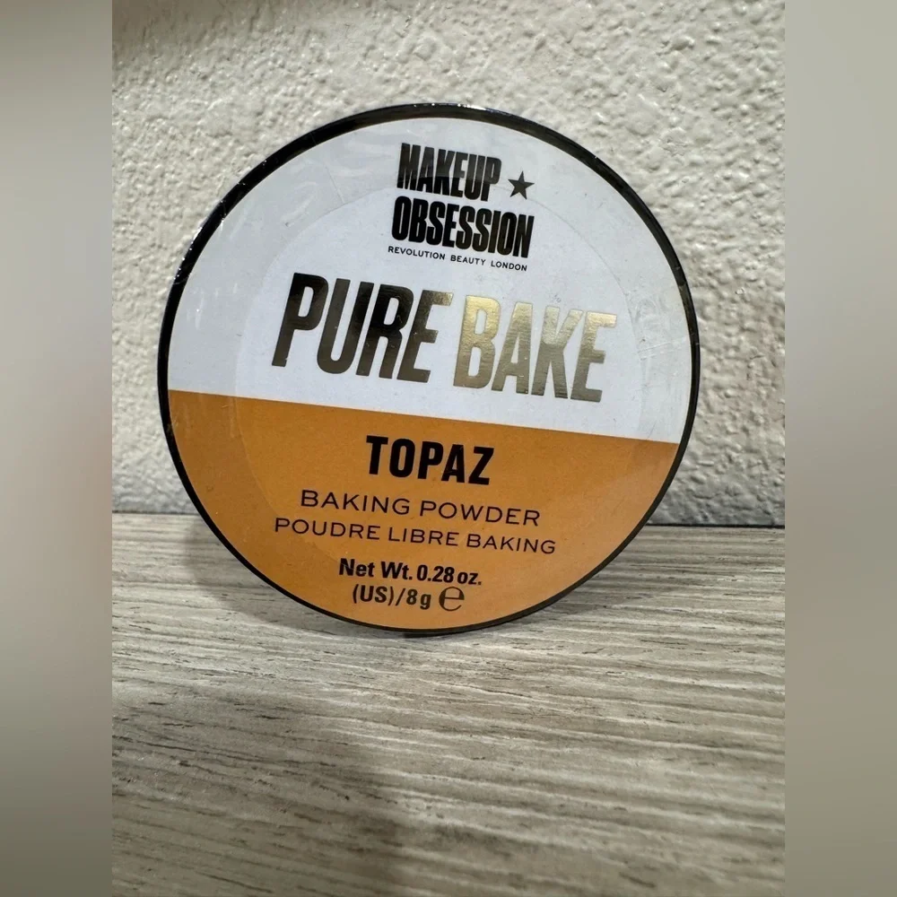 2 Piece Bundle.M.O Baking Powder TOPAZ & MR Fast Base Stick Foundation F17